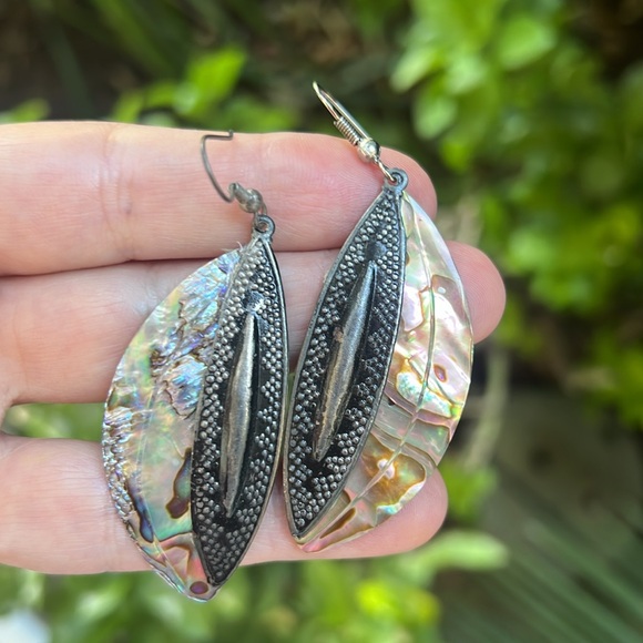 Vintage Abalone Shell Teardrop Earrings - Picture 9 of 16